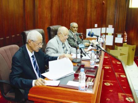 جانب من اجتماع مجلس الشورى أمس